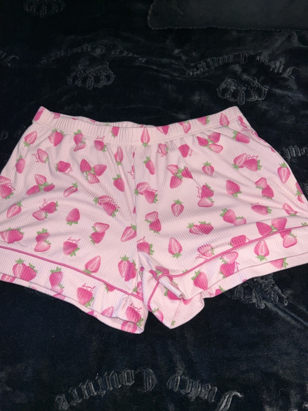 Juicy Couture Pink Strawberry Print Short Pajama Set - Picture 3 of 3